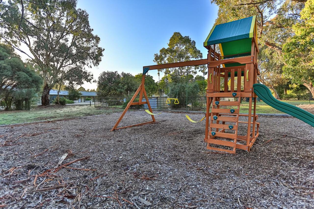 Mountain View Motor & Halls Gap